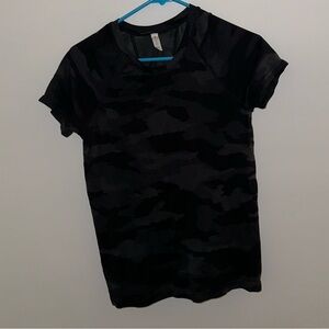 athleta camo shirt